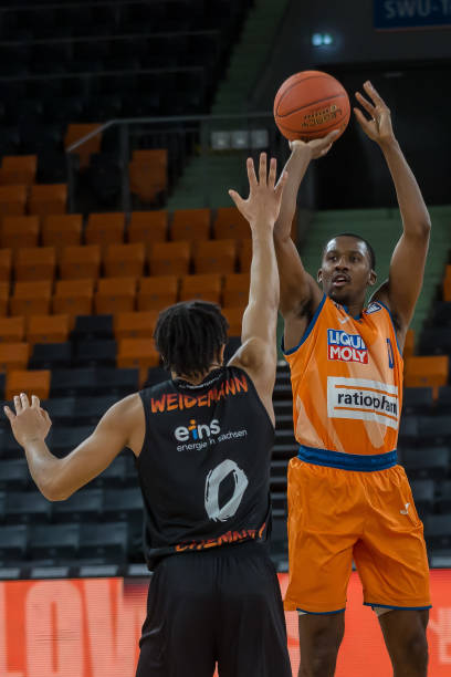 一超越用的 一超越用的