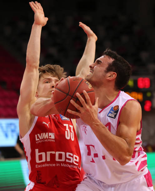 赛与国际邀 赛与国际邀